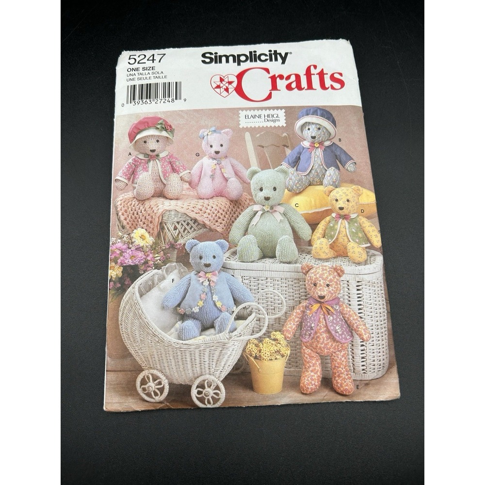 Decorative Bears and Clothes Elaine Heigl Simplicity 5247 Crafts Uncut